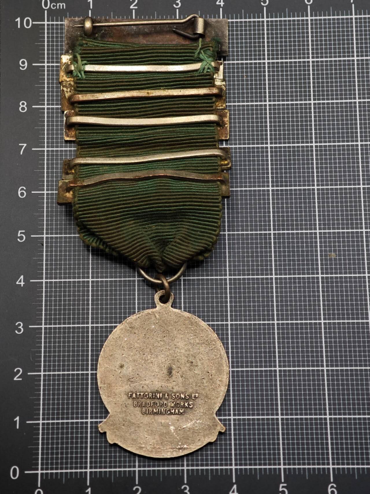  【淘币小摊】限时拍第八百六十八拍   章牌场   年前最后一周之前预留8号9号全部发出请更换最新收货地址不方便收货的请勿参拍或者顺丰到付  英国安全驾驶奖章