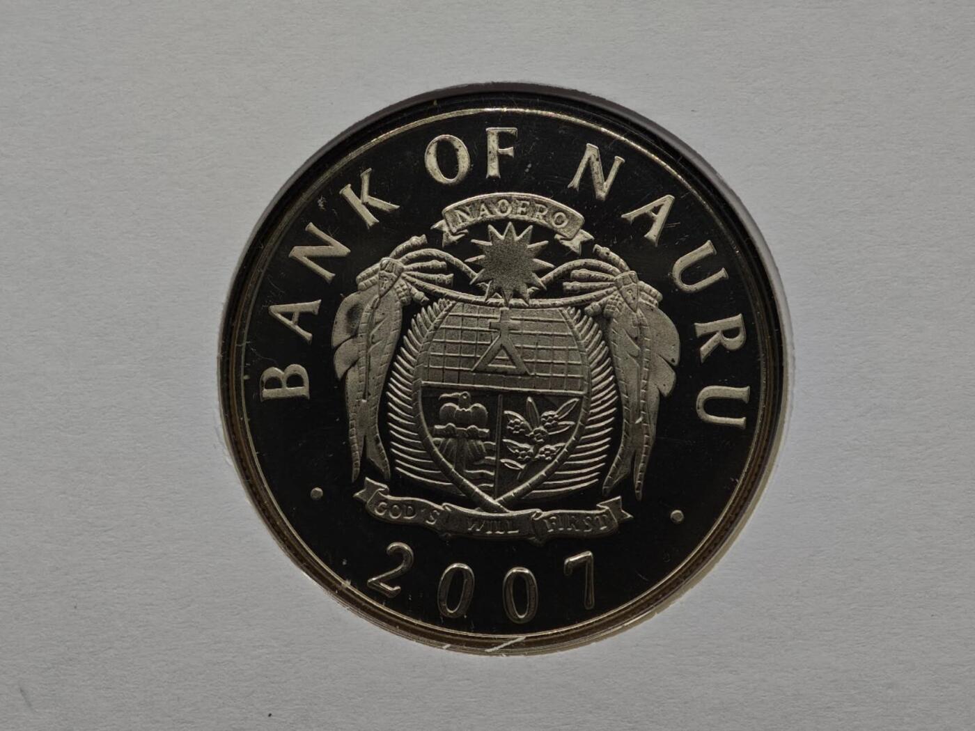  【淘币小摊】限时拍第八百七十拍   克朗币邮币封场    年前最后一场结束全部发出请更换最新收货地址不方便收货的请勿参拍或者顺丰到付 瑙鲁2007年英国皇家空军飞机历史1元纪念币邮币封