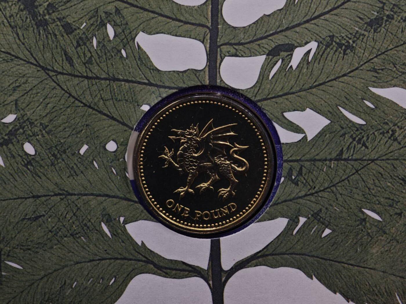  【淘币小摊】限时拍第八百七十拍   克朗币邮币封场    年前最后一场结束全部发出请更换最新收货地址不方便收货的请勿参拍或者顺丰到付