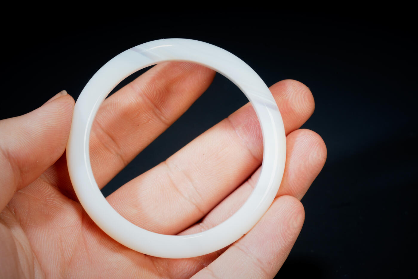 上海都达杂项专场二十六（全场包邮）  天然冰透玛瑙手镯 附鉴定证书88-312