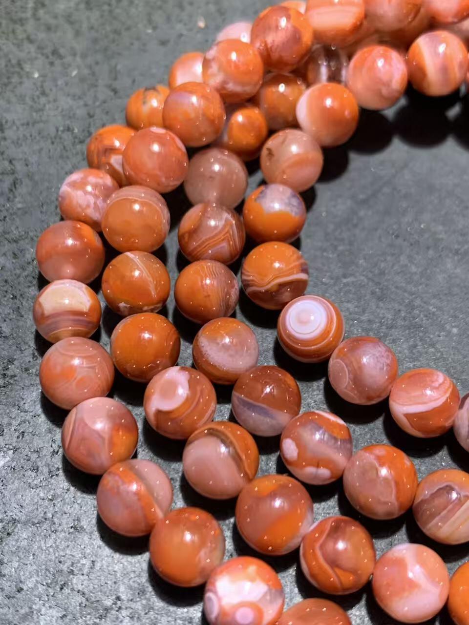 川料南红玛瑙柿子红冰飘多圈手串一条，