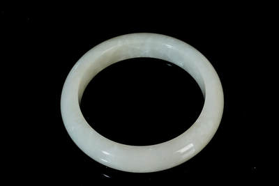 上海都达杂项专场三十四【年后发货全场包邮】  天然 翡翠手镯88-65