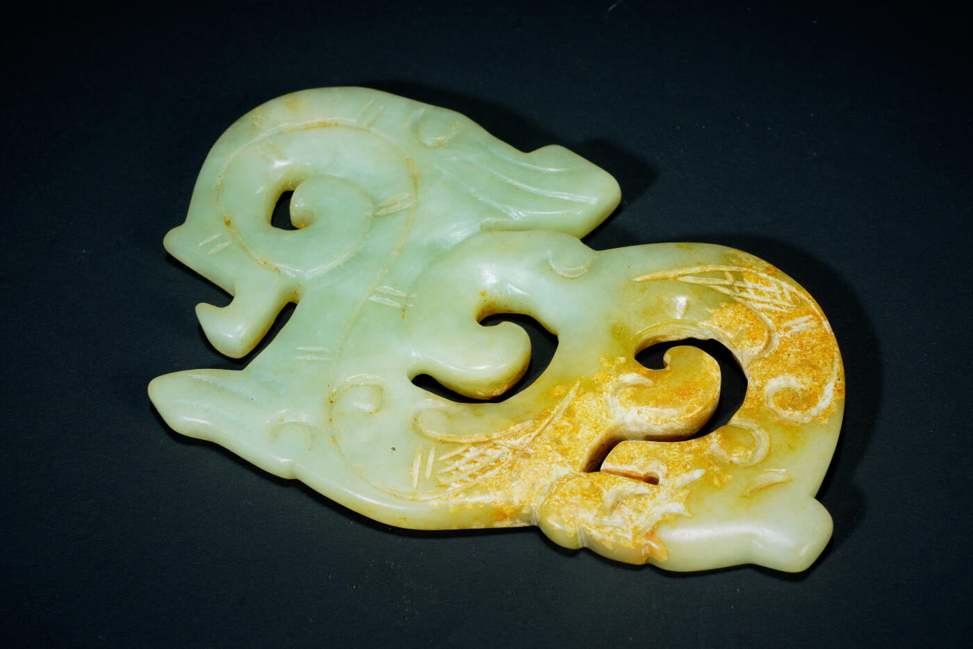 上海都达杂项专场二十六（全场包邮）  古玉龙形玉佩88-32