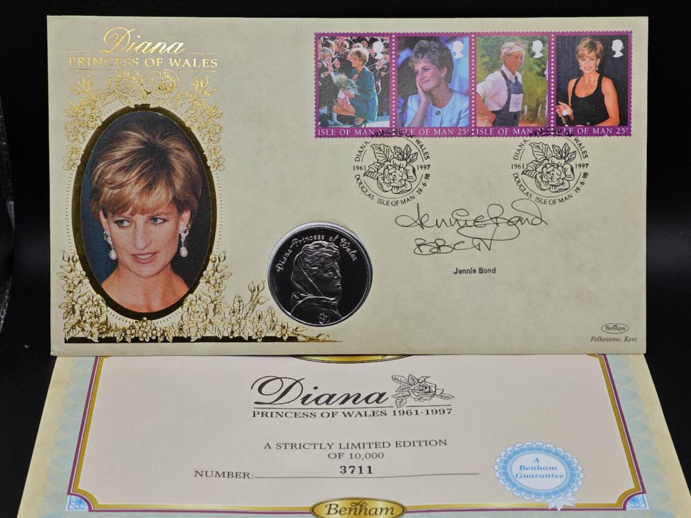  【淘币小摊】限时拍第八百七十拍   克朗币邮币封场    年前最后一场结束全部发出请更换最新收货地址不方便收货的请勿参拍或者顺丰到付 纽埃1998年1元戴安娜王妃纪念币邮币封