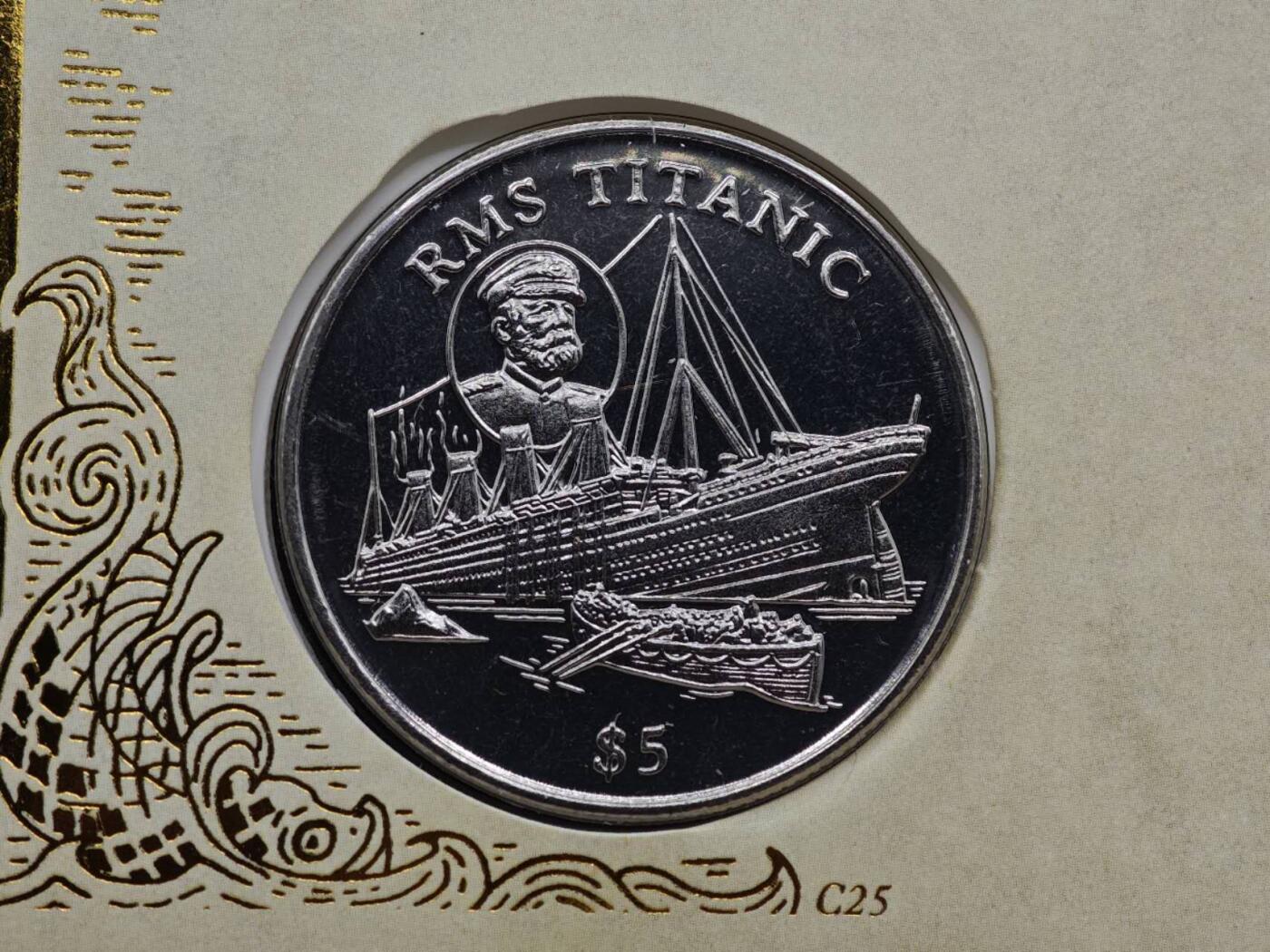  【淘币小摊】限时拍第八百七十拍   克朗币邮币封场    年前最后一场结束全部发出请更换最新收货地址不方便收货的请勿参拍或者顺丰到付 利比里亚1998年5套泰坦尼克号纪念币邮币封