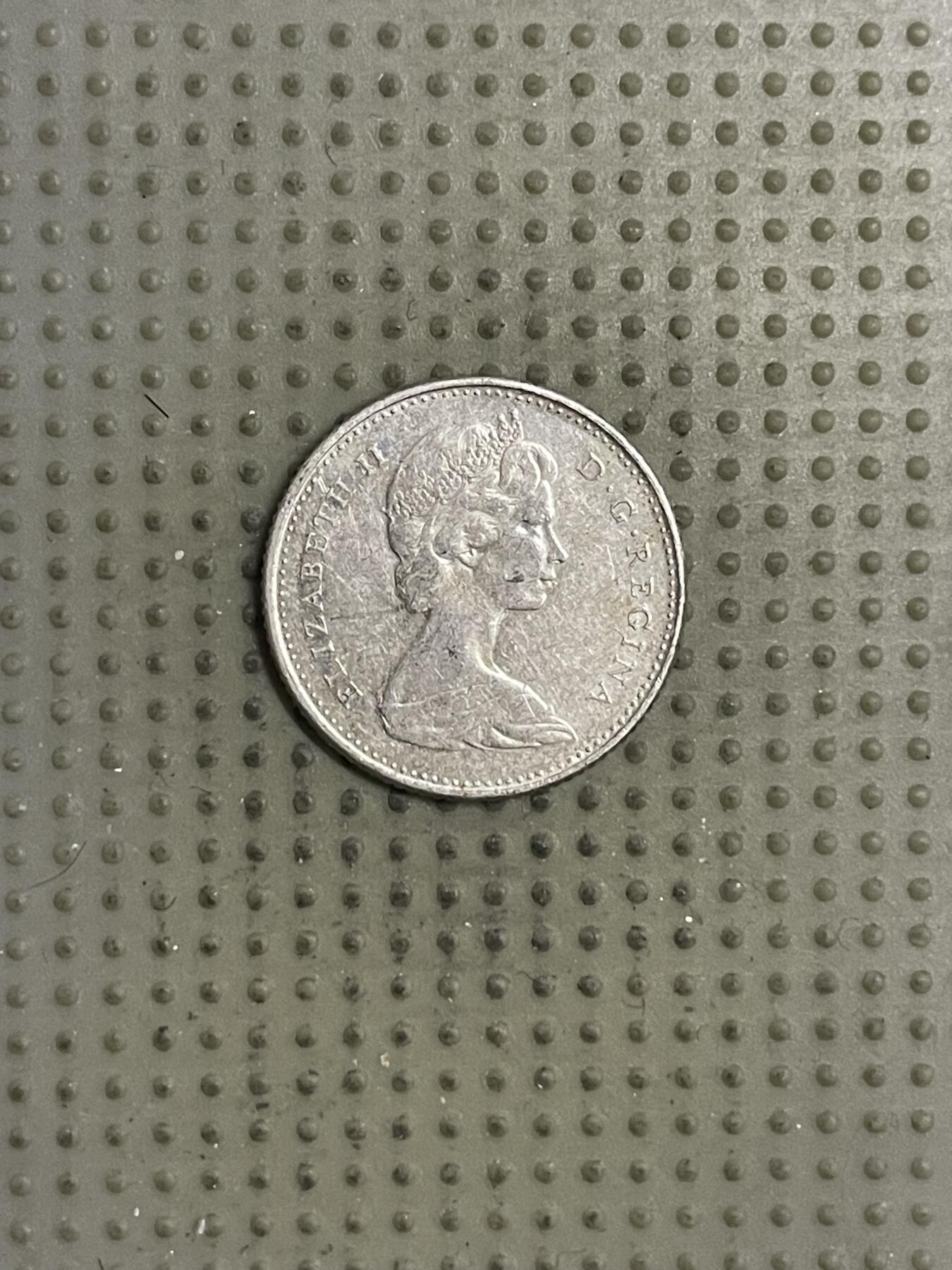 2026年第24场各国散币拍卖（总第174场）年前发货截止到11号 加拿大1967年建国百年10分银币