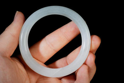 上海都达杂项专场三十四【年后发货全场包邮】  金丝玉圆条手镯88-46