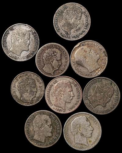 修遠堂世界钱币第104期 - 丹麦旧银币一组，部分有焊点，含银量不一，总重15.69g