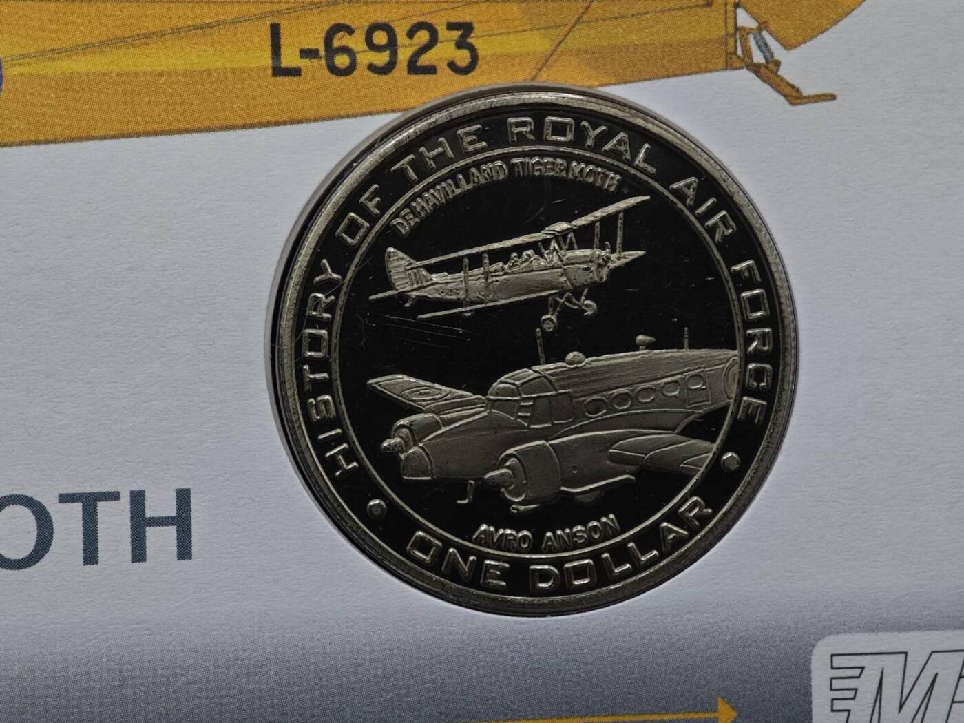  【淘币小摊】限时拍第八百七十拍   克朗币邮币封场    年前最后一场结束全部发出请更换最新收货地址不方便收货的请勿参拍或者顺丰到付 瑙鲁2007年英国皇家空军飞机历史1元纪念币邮币封