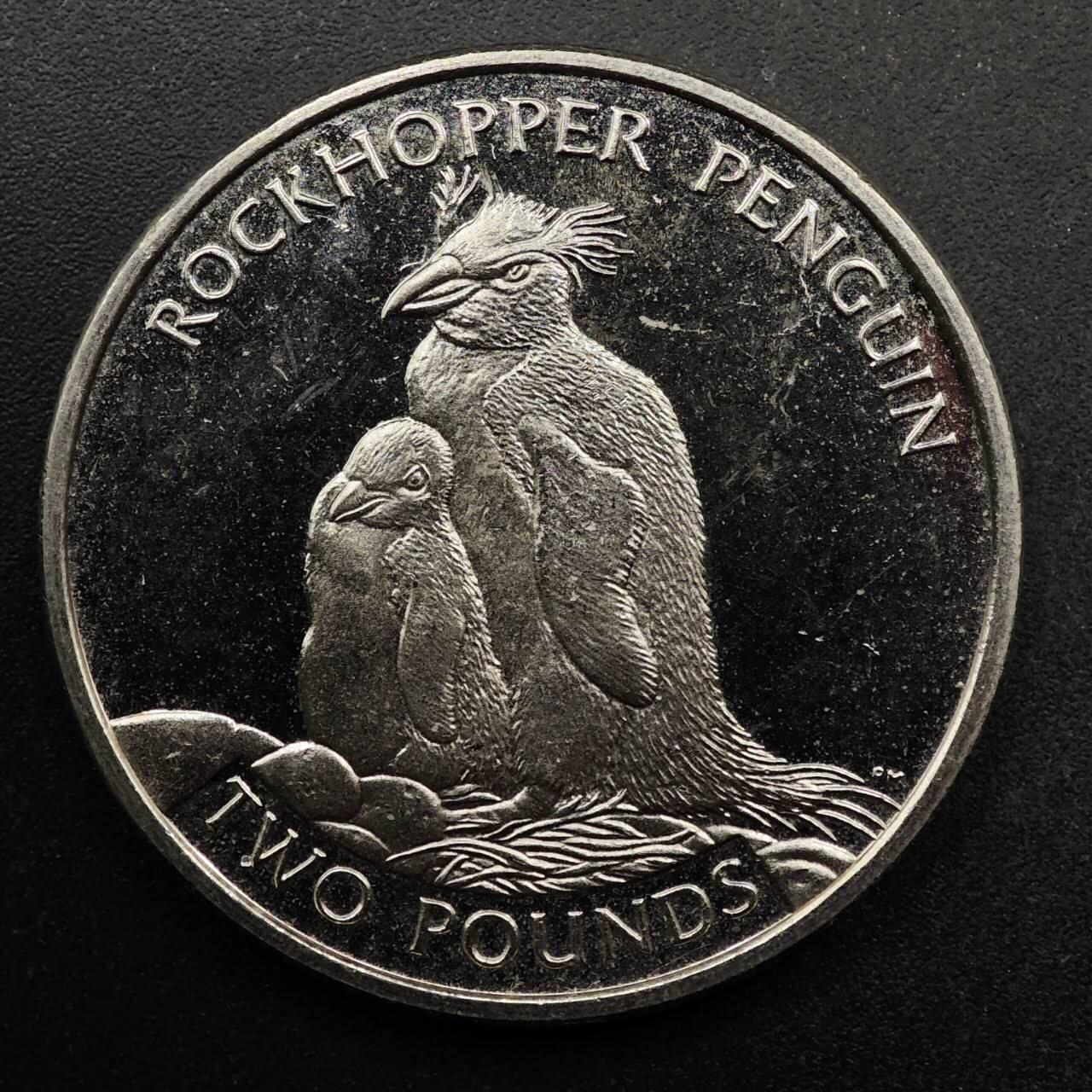  【淘币小摊】限时拍第八百七十拍   克朗币邮币封场    年前最后一场结束全部发出请更换最新收货地址不方便收货的请勿参拍或者顺丰到付 南乔治亚和南桑德威奇2006年2镑黄眉企鹅纪念币