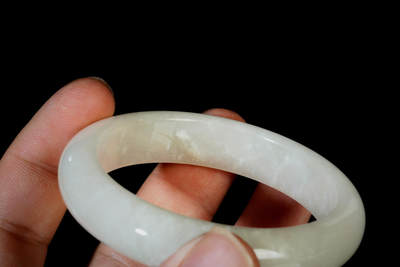 上海都达杂项专场三十四【年后发货全场包邮】  天然 翡翠手镯88-65