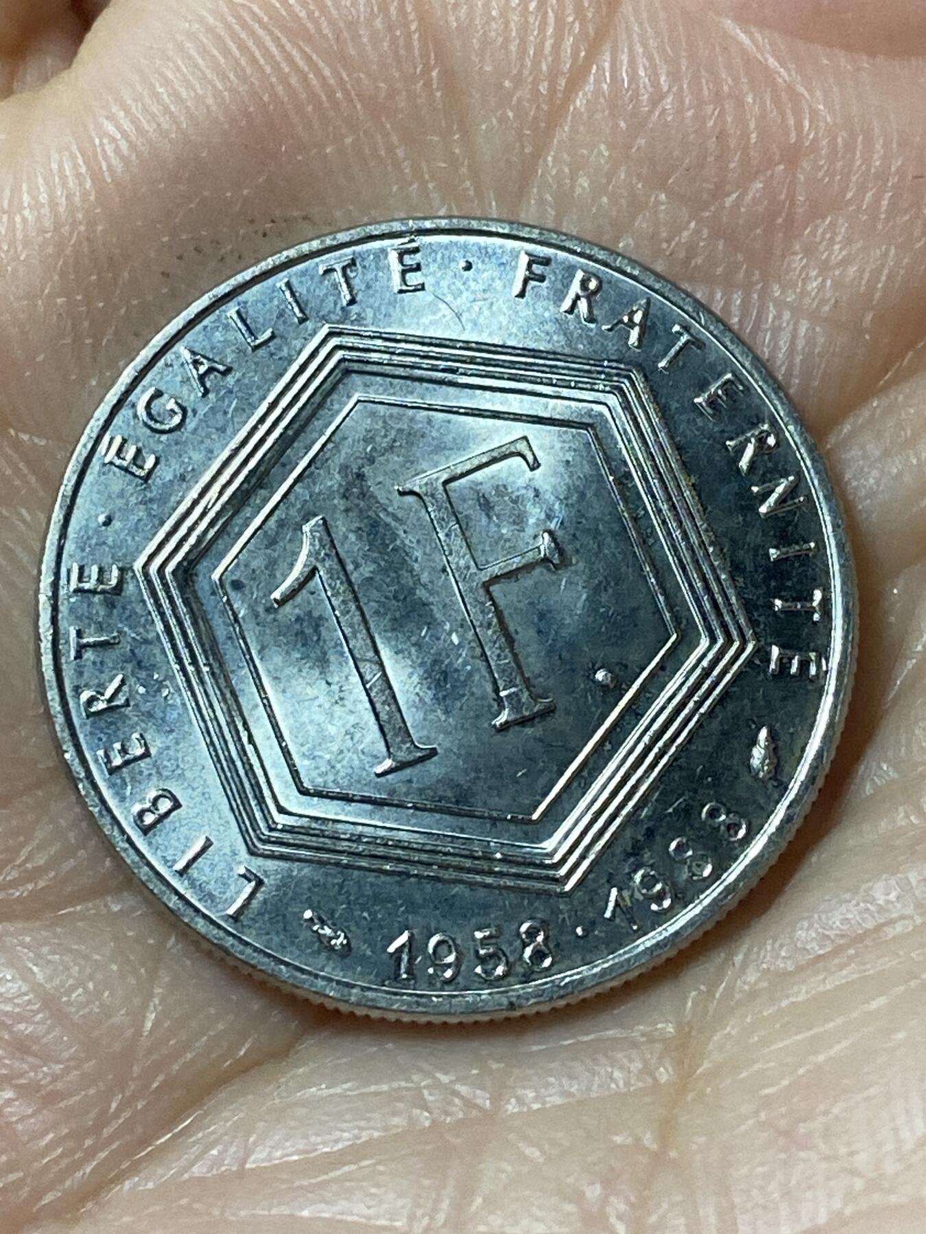 2026年第二十一场(总第一百九十场）外国好品散币场(免佣金) 法国🇫🇷1988年1法郎(第五共和国成立30周年纪念币)