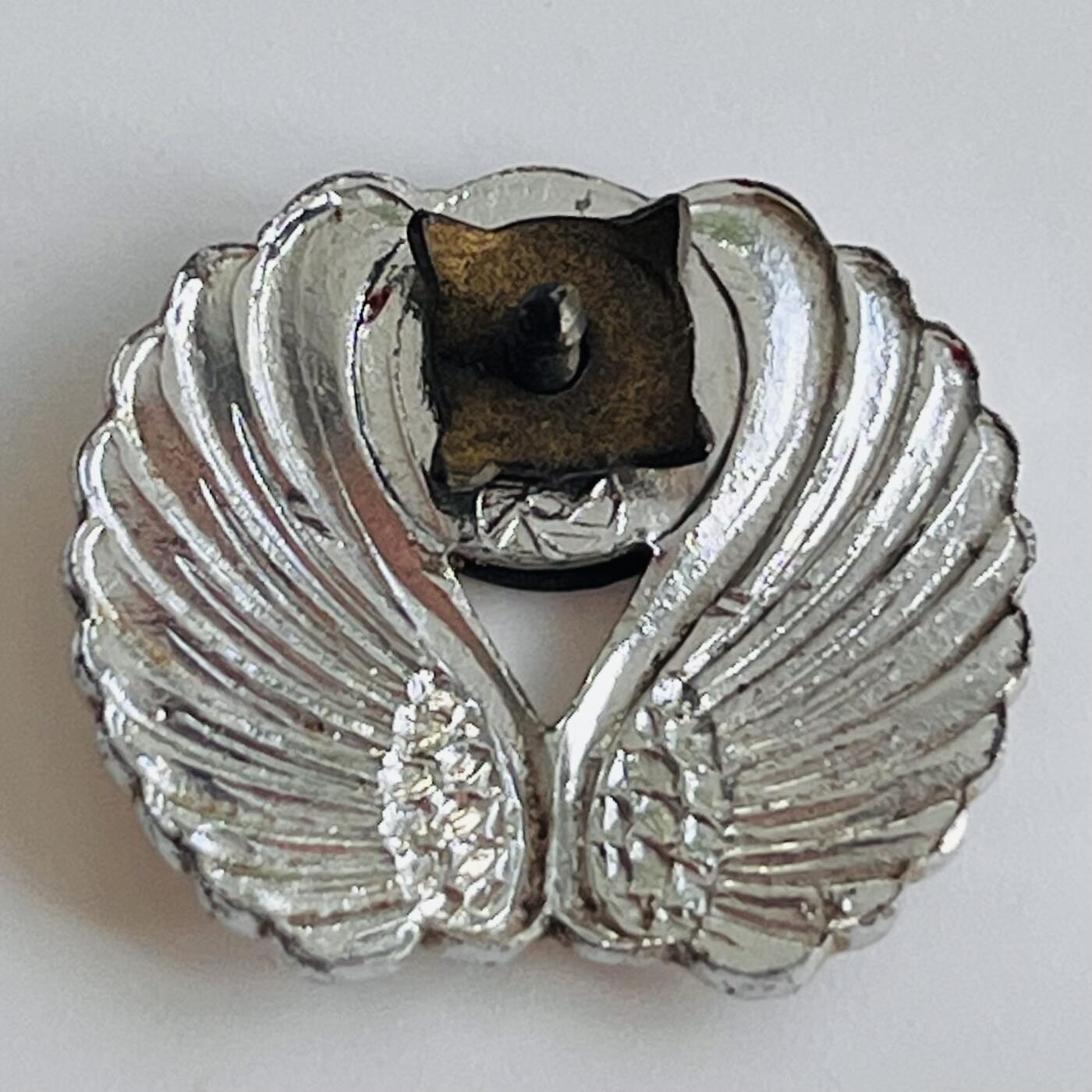 韵星假日军品类拍卖第40期 -- Rimey Holidays Militaria Auction 40 空军小型帽徽