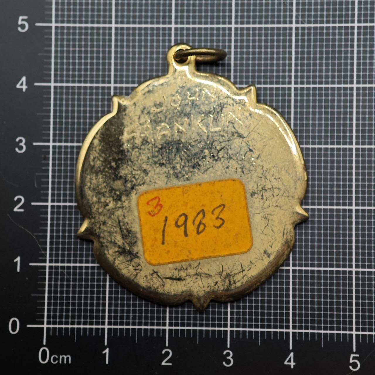  【淘币小摊】限时拍第八百六十八拍   章牌场   年前最后一周之前预留8号9号全部发出请更换最新收货地址不方便收货的请勿参拍或者顺丰到付  英国贝德福德半程马拉松纪念章