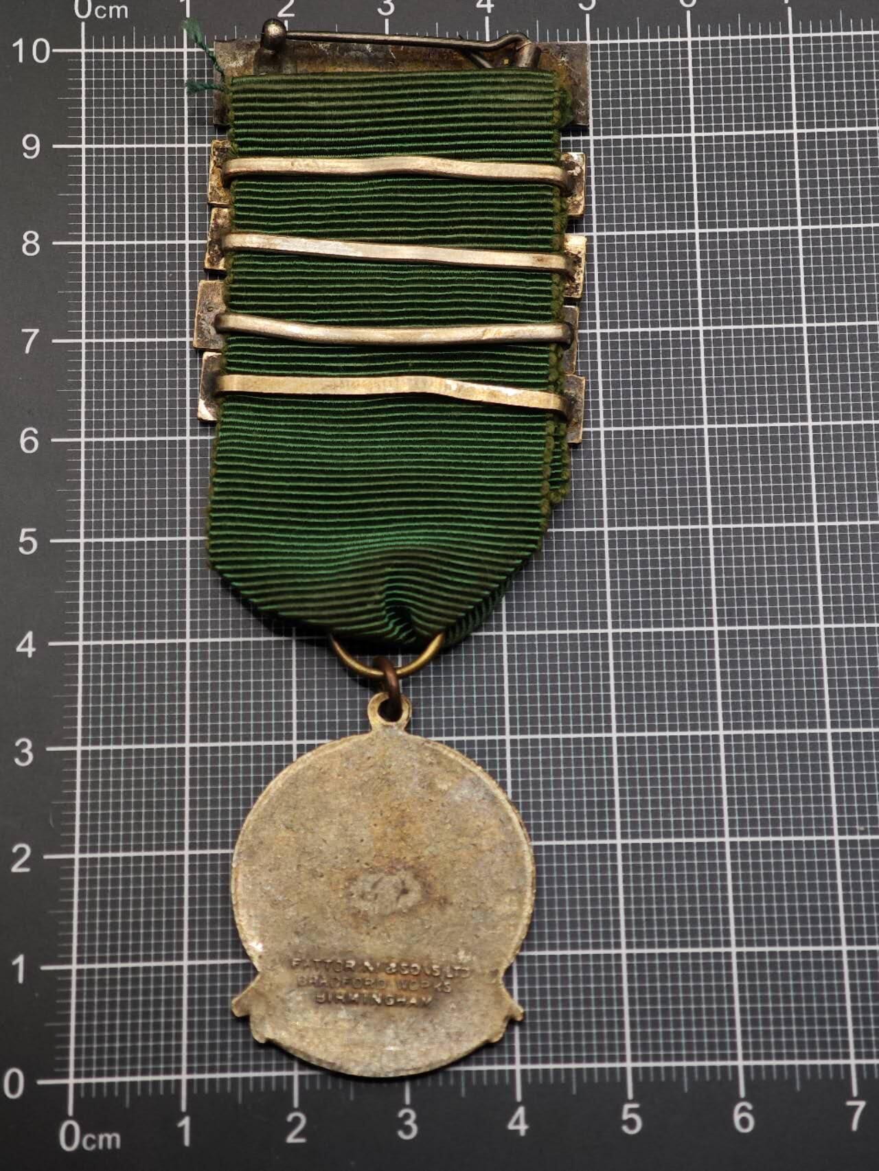  【淘币小摊】限时拍第八百六十八拍   章牌场   年前最后一周之前预留8号9号全部发出请更换最新收货地址不方便收货的请勿参拍或者顺丰到付  英国安全驾驶奖章