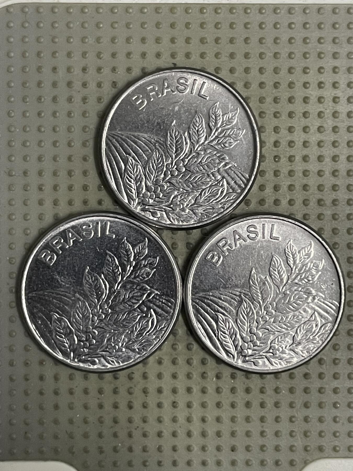 2026年第24场各国散币拍卖（总第174场）年前发货截止到11号 巴西1984年5克鲁泽3枚