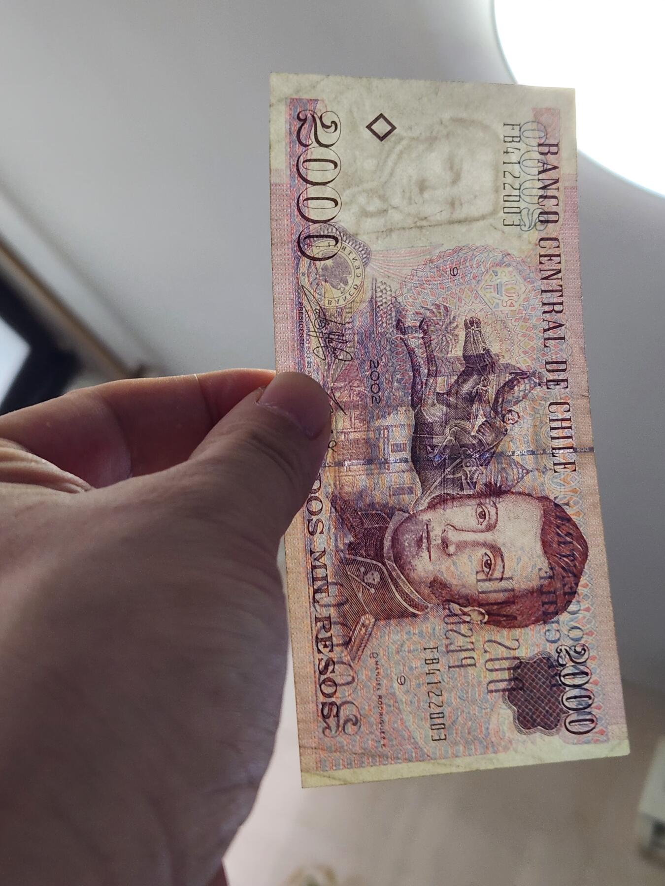 2月9号晚上8点 外国纸币自动截拍第22场 智利2000美品