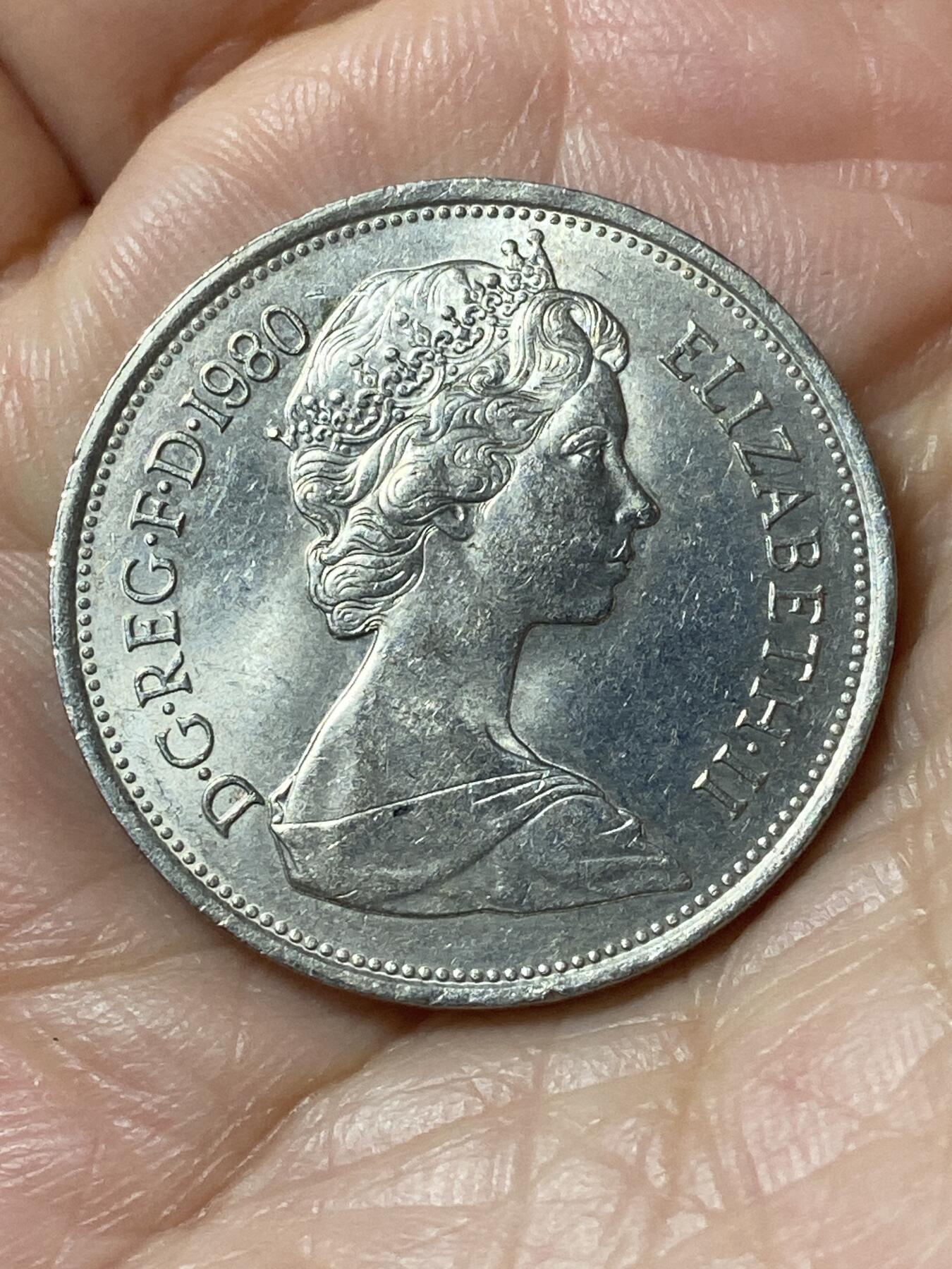 2026年第二十一场(总第一百九十场）外国好品散币场(免佣金) 英国🇬🇧1980年10新便士(伊丽莎白二世中年花冠，十进制第一版)