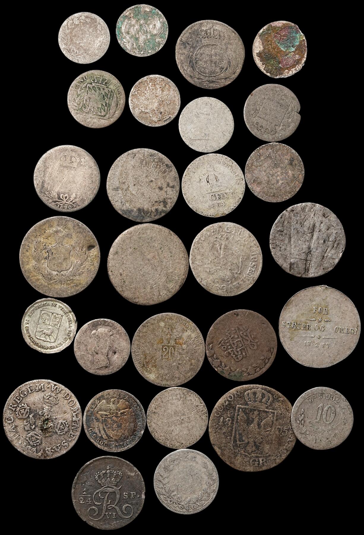 修遠堂世界钱币第104期 世界旧银币一组，都是差品烂品，高银，低银都有，以高银为主，总重60g