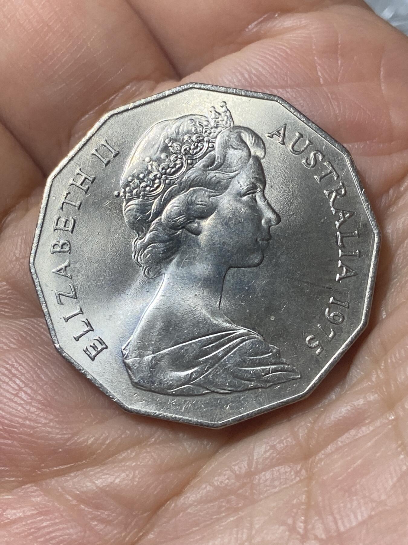 2026年第二十一场(总第一百九十场）外国好品散币场(免佣金) 原光好品–澳大利亚🇦🇺1975年50分(伊丽莎白二世中年花冠第二版)