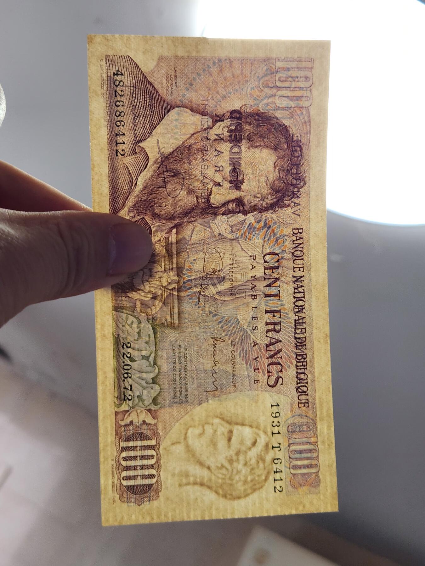 2月9号晚上8点 外国纸币自动截拍第22场 比利时100美品