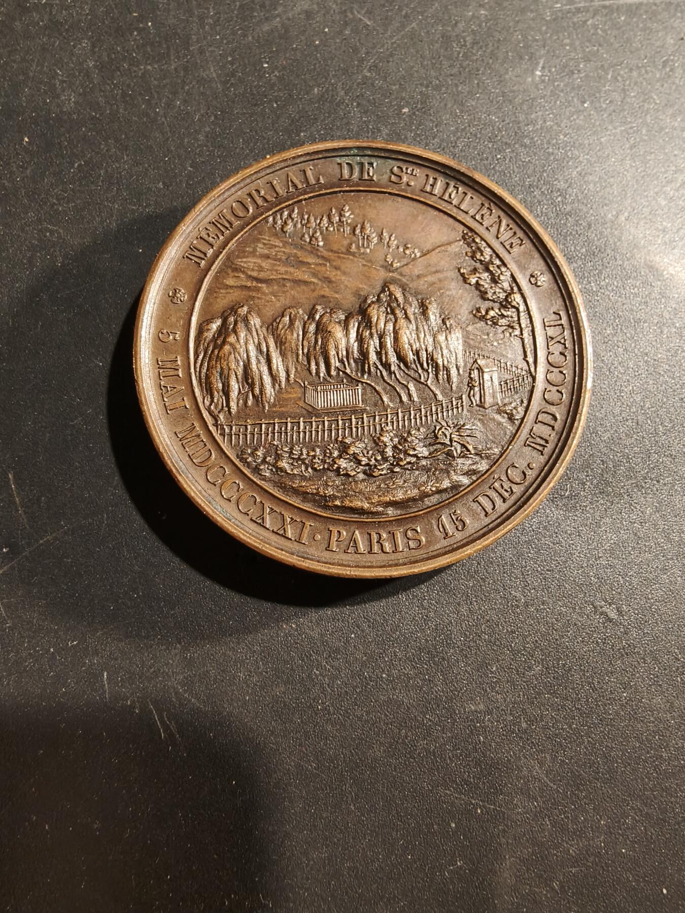老王徽章第181期 法国1841年拿破仑魂归故里大铜章    原盒     原铸    盒子关不严   直径41mm     重量32.4g