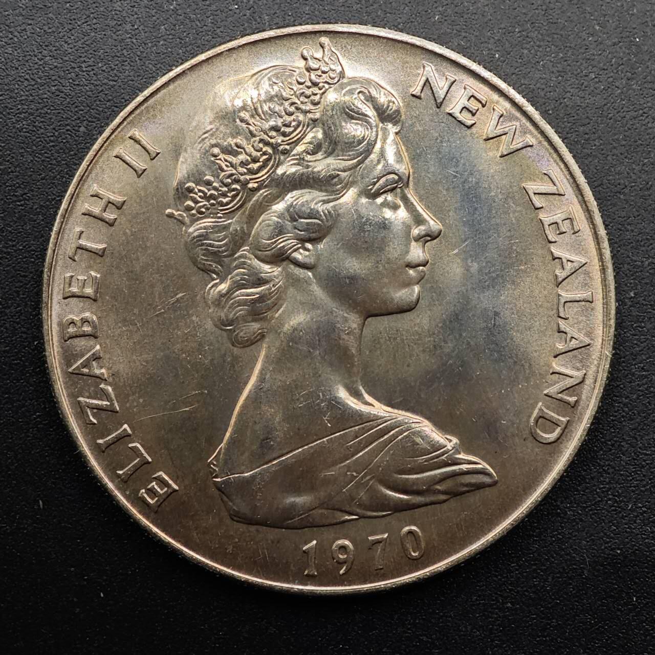  【淘币小摊】限时拍第八百七十拍   克朗币邮币封场    年前最后一场结束全部发出请更换最新收货地址不方便收货的请勿参拍或者顺丰到付 新西兰1970年1元库克船长纪念币