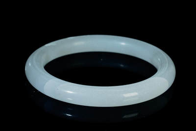 上海都达杂项专场三十四【年后发货全场包邮】  金丝玉圆条手镯88-46