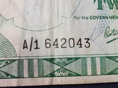 2月8号晚上8点 外国纸币自动截拍第21场 - A1首发第一版斐济2元 原票