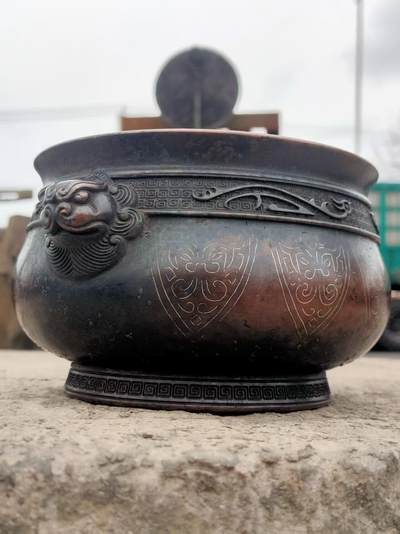 精品兽头铜炉  重量:4斤7两  品相一流  难得的佳品 - 精品兽头铜炉  重量:4斤7两  品相一流  难得的佳品