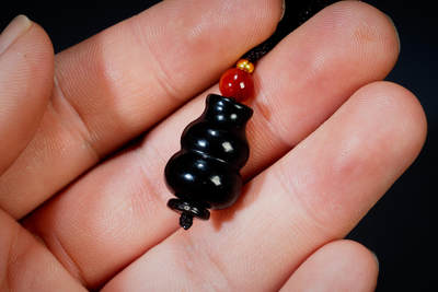 上海都达杂项专场三十四【年后发货全场包邮】  天然和田玉青玉小葫芦挂件 附鉴定证书88-73