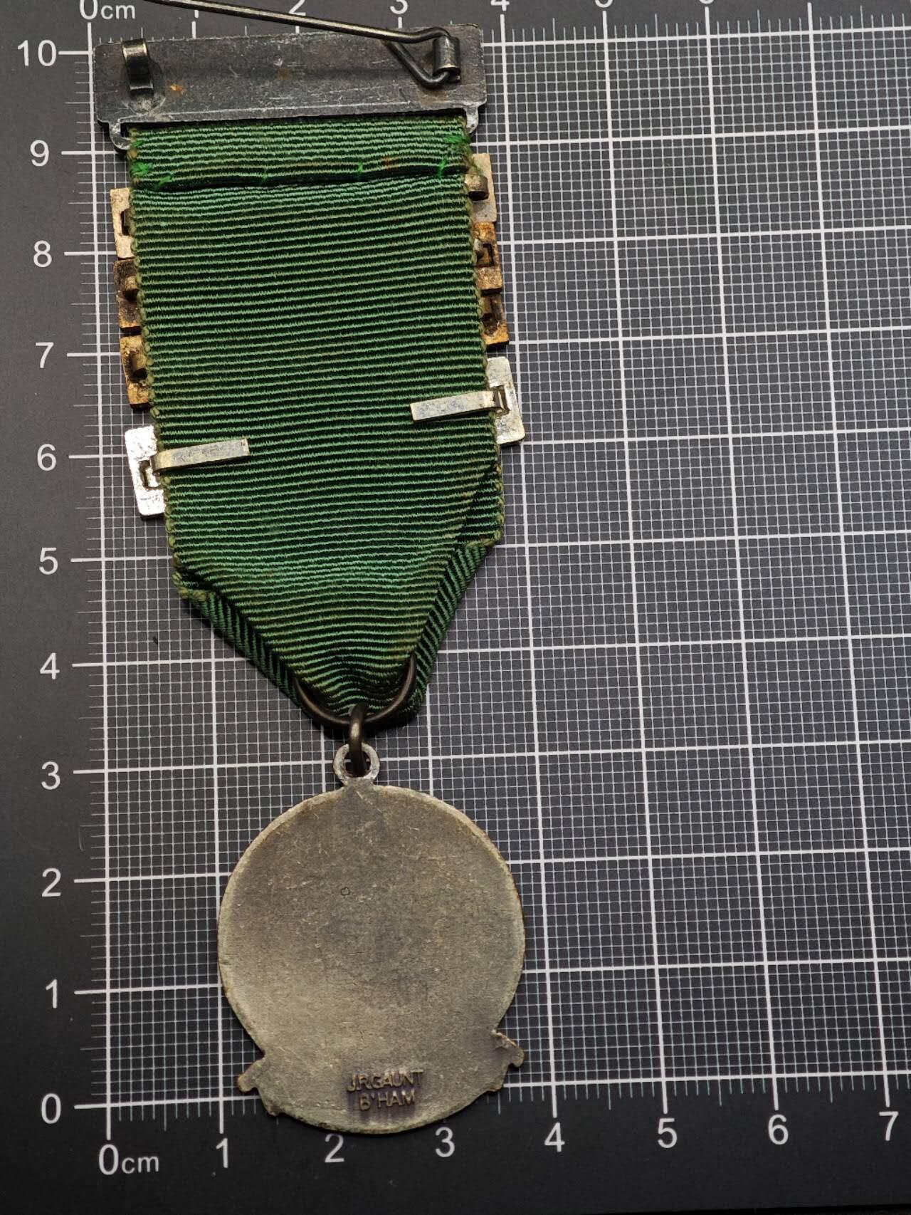  【淘币小摊】限时拍第八百六十八拍   章牌场   年前最后一周之前预留8号9号全部发出请更换最新收货地址不方便收货的请勿参拍或者顺丰到付  英国安全驾驶奖章