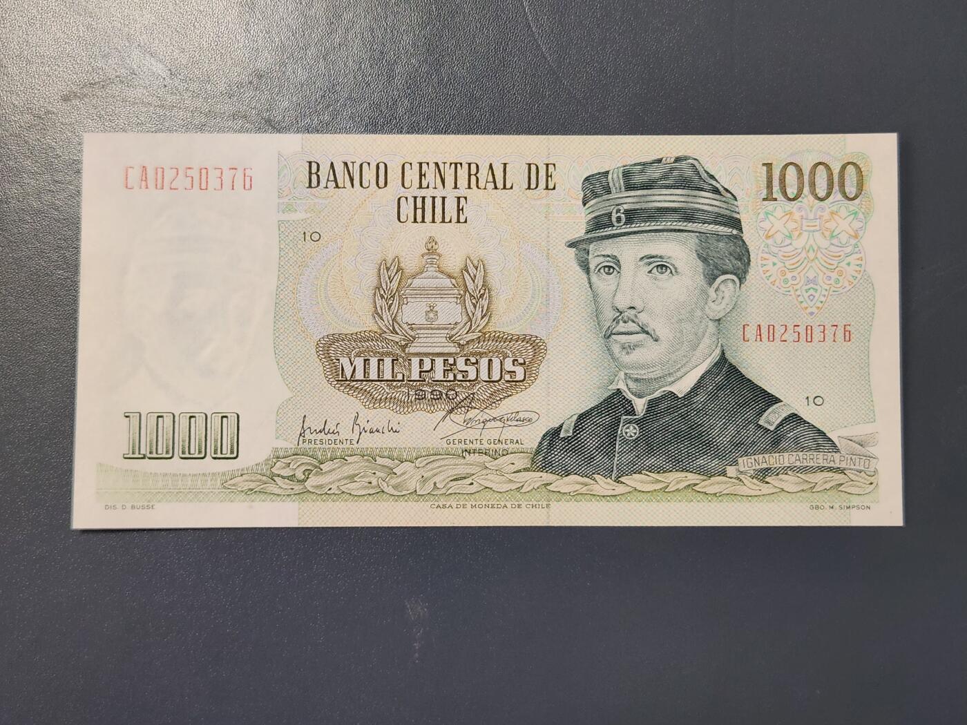 2月9号晚上8点 外国纸币自动截拍第22场 智利1000几乎全新