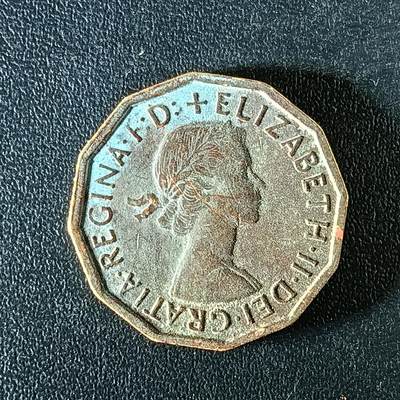 逸泉钱币2026第十二组世界钱币专场春节千件大拍A1614～2574 - 2374 英国3便士铜币