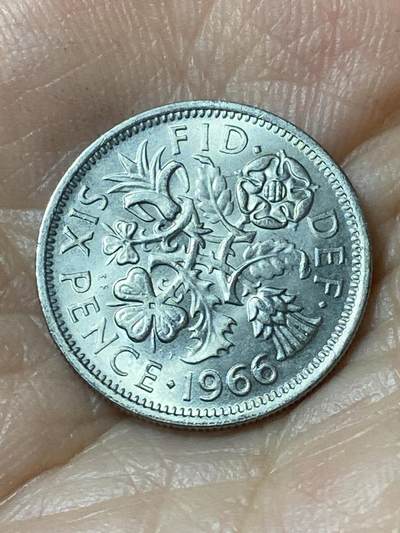 2026年第二十一场(总第一百九十场）外国好品散币场(免佣金) - 英国🇬🇧1966年6便士(伊丽莎白二世青年桂冠第二版)