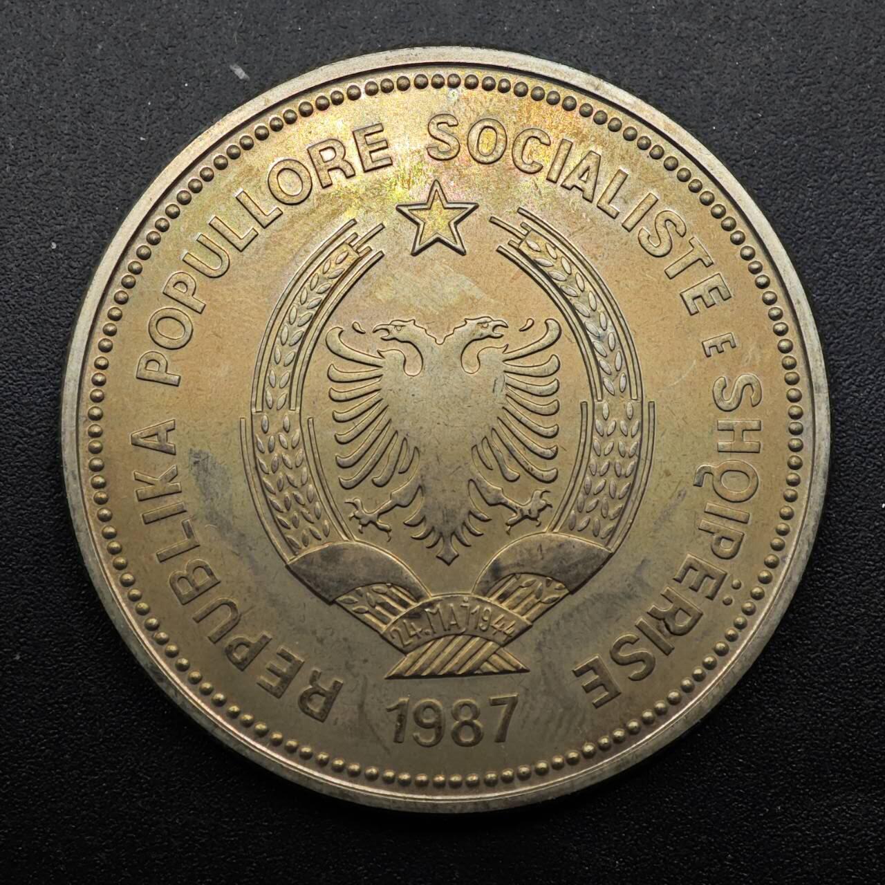  【淘币小摊】限时拍第八百七十拍   克朗币邮币封场    年前最后一场结束全部发出请更换最新收货地址不方便收货的请勿参拍或者顺丰到付 阿尔巴尼亚1987年5列克纪念币