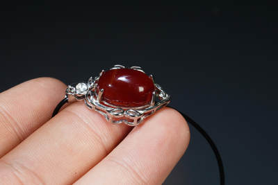 上海都达杂项专场三十四【年后发货全场包邮】  天然红玛瑙蛋面挂件88-106