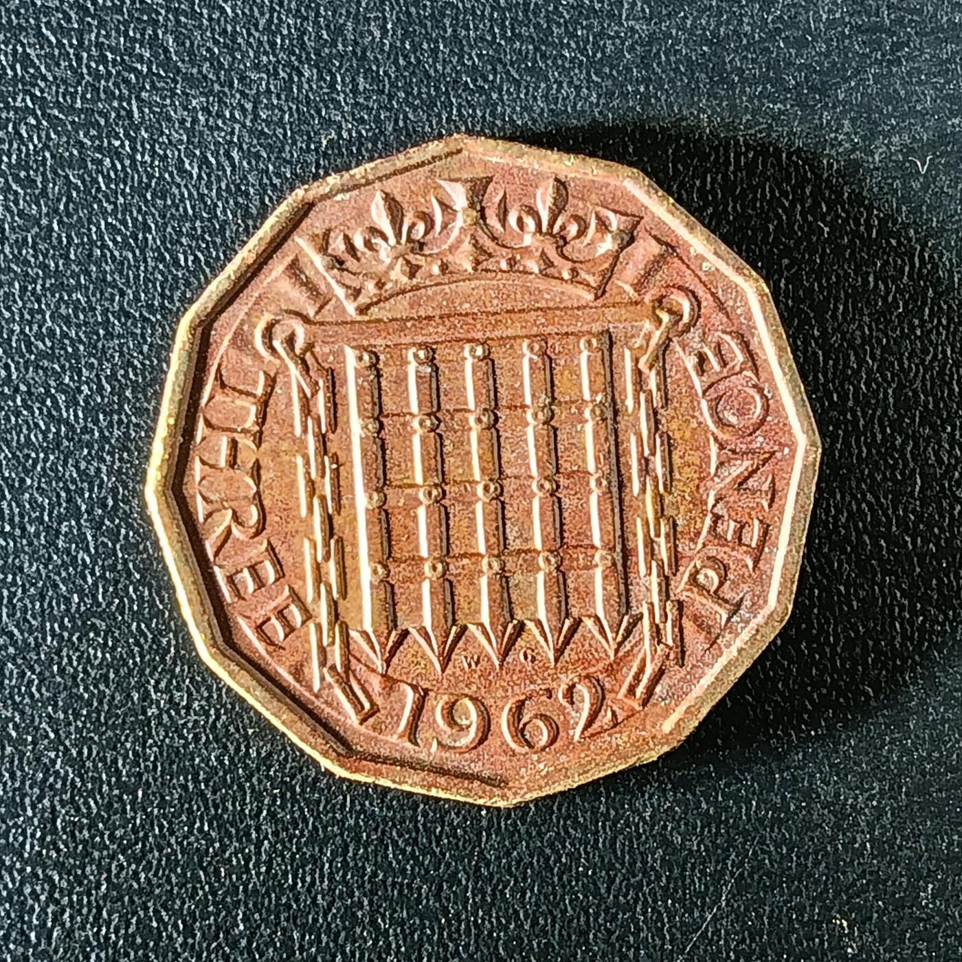 逸泉钱币2026第十二组世界钱币专场春节千件大拍A1614～2574 2374 英国3便士铜币