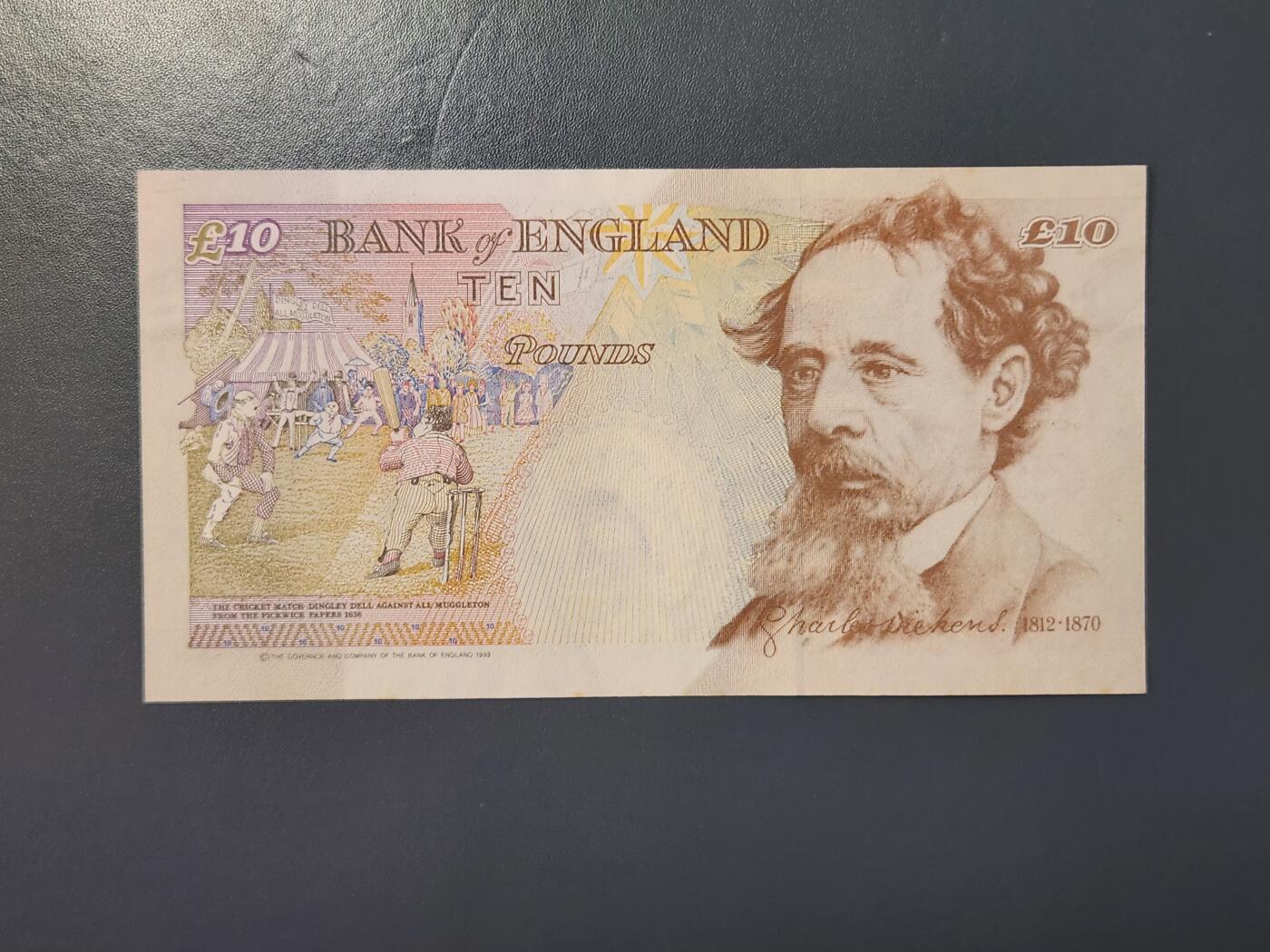 2月8号晚上8点 外国纸币自动截拍第21场 10镑签名稀少 几乎全新