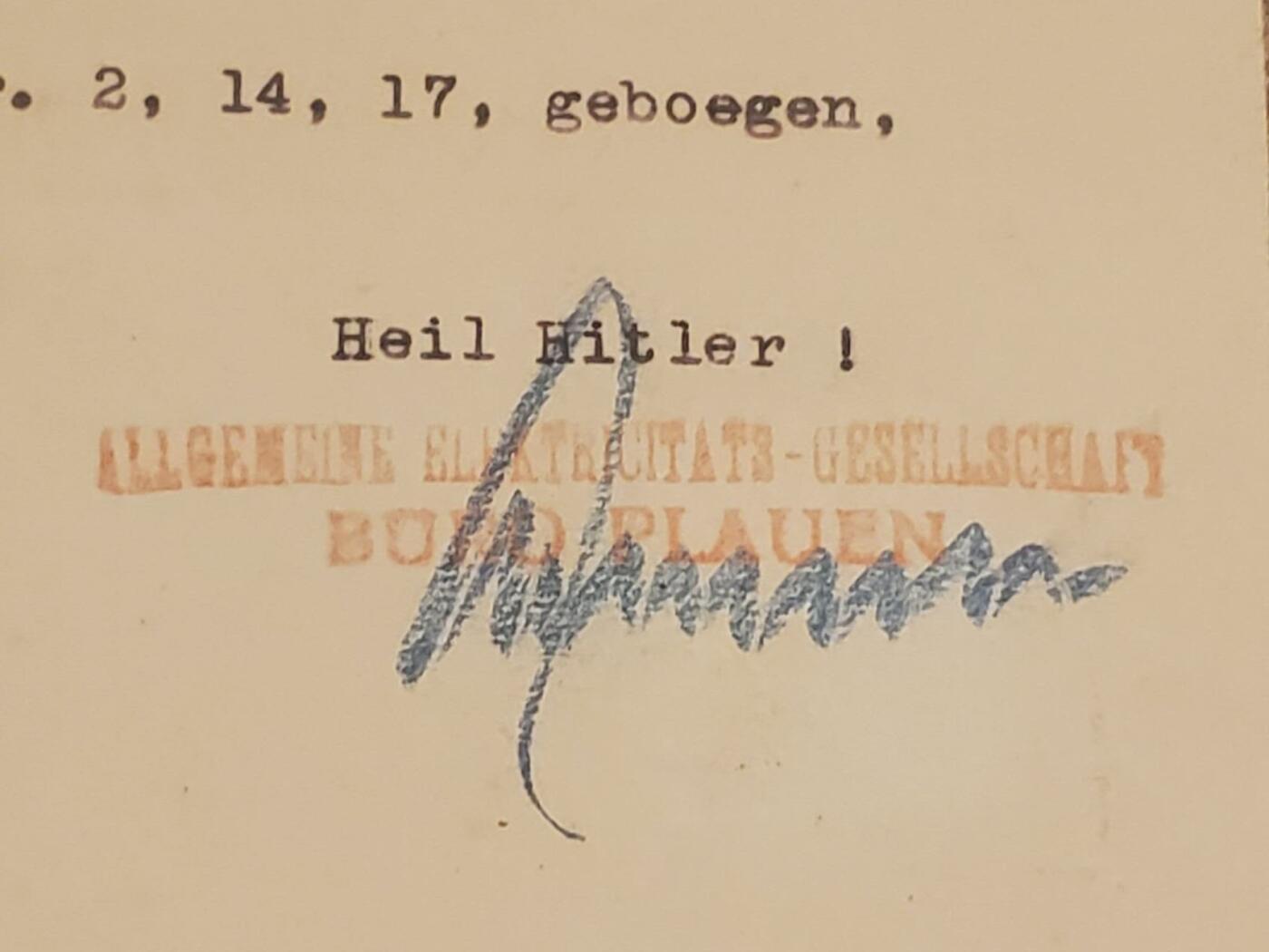 韵星假日军品类拍卖第40期 -- Rimey Holidays Militaria Auction 40 Nazi德国二战士兵穆勒鲁道夫套证 -- 带有nazi经典红本帝国劳工阵线证 1940二战时期枪械受训设计证书 1945-1946美国占领德国颁发战俘证明和释放证明 其家庭一战时期明信片 其本人二战时期军邮明信片等 原主出生于一战 在二战既有民事服务和军事服务 后被美军俘虏并释放 证书保存完好  