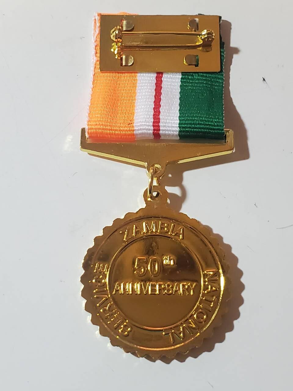 韵星假日军品类拍卖第40期 -- Rimey Holidays Militaria Auction 40 赞比亚共和国国家服务金僖奖章 铜镀金 少见国家 非常厚重 库存品相