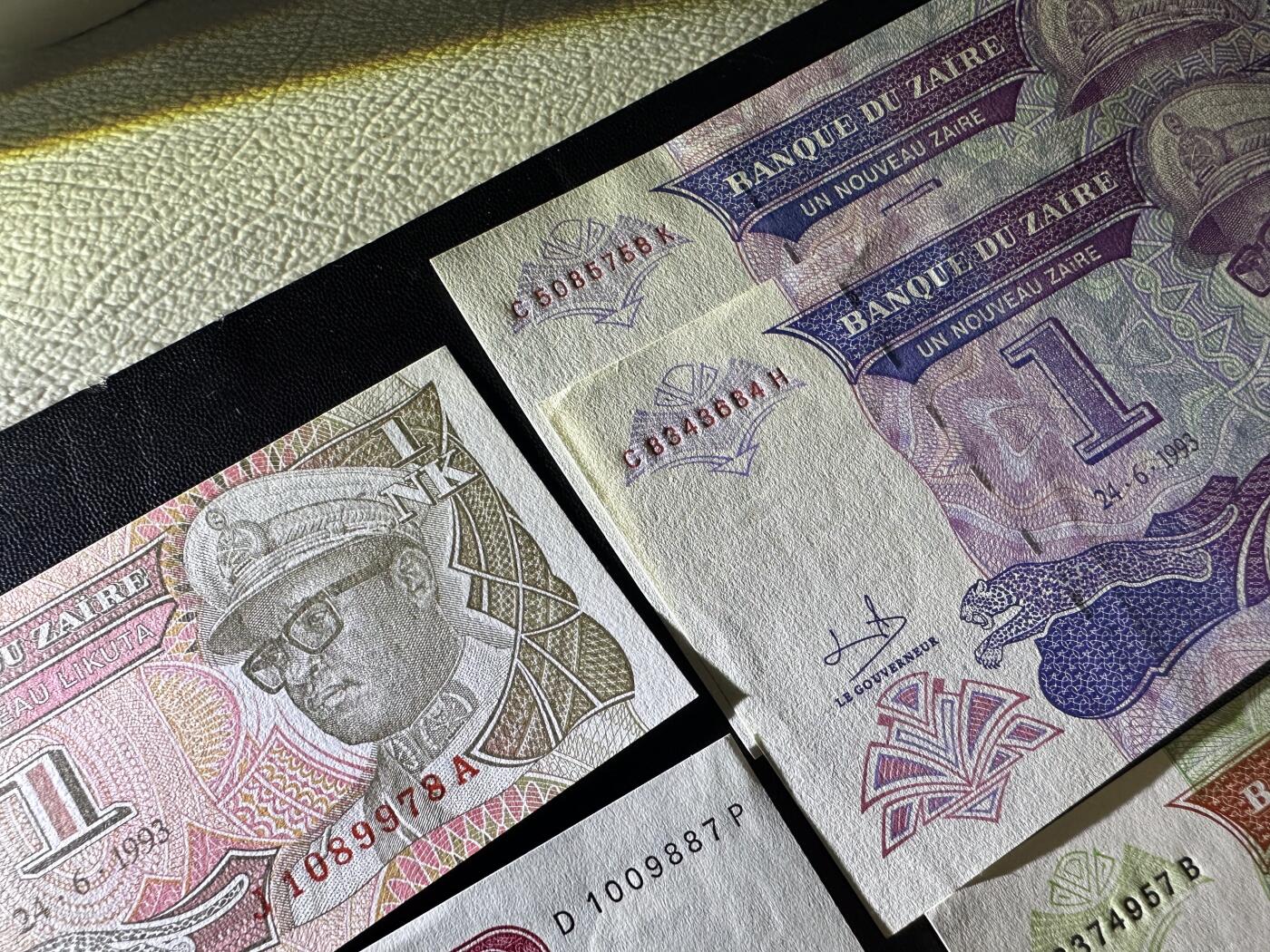 《外钞收藏家》第六百一十期（新年假期场/年后快递恢复正常再发货）（长期征集拍品、欢迎藏友们联系合作） 扎伊尔几个版本 15张一起 全新 有几张有轻微瑕疵