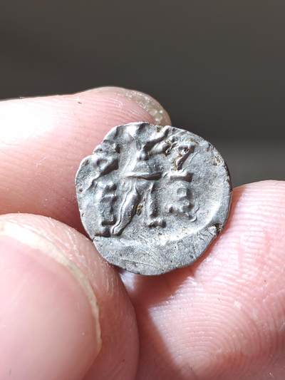 非常少见精品！ 大月氏-贵霜帝国早期银币~！约公元1世纪 丘就却奥波银币 丝路有名品种人物 丘就却形象在中亚存在造像和织物 丝路名品