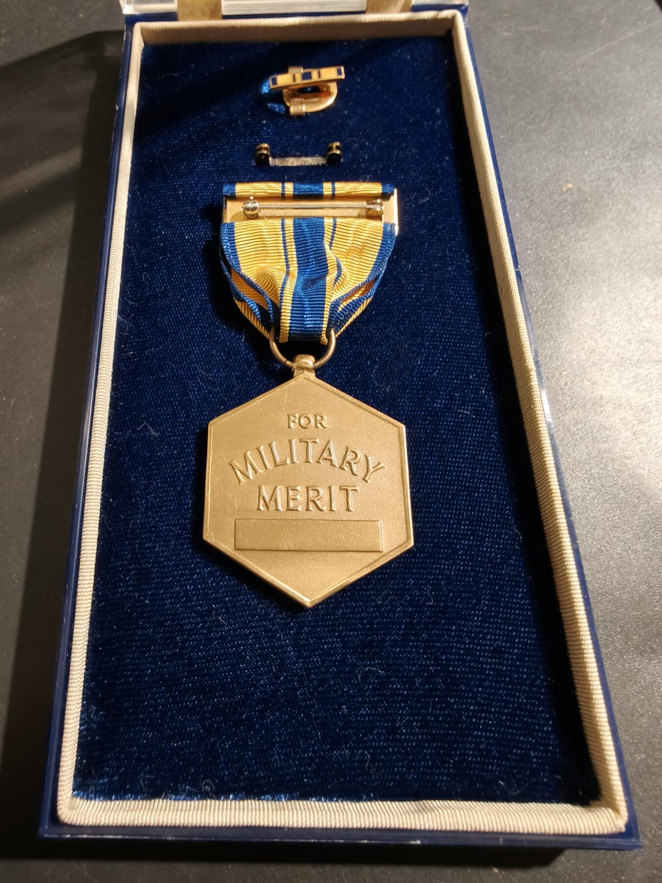 老王徽章第181期 美国空军军事功绩奖章   原盒带珐琅略