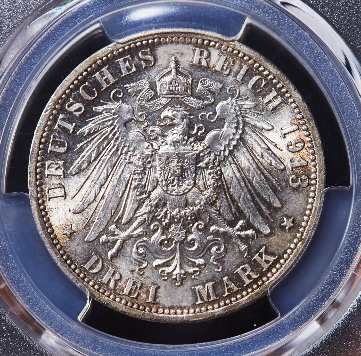 【俄甄集藏】马年新春第一拍 2026年(048)02-25星期三 晚 19:30 全场包邮 德国普鲁士1913年A版威廉二世军装3马克银币，PCGS MS64，黄油环彩包浆，转光品相