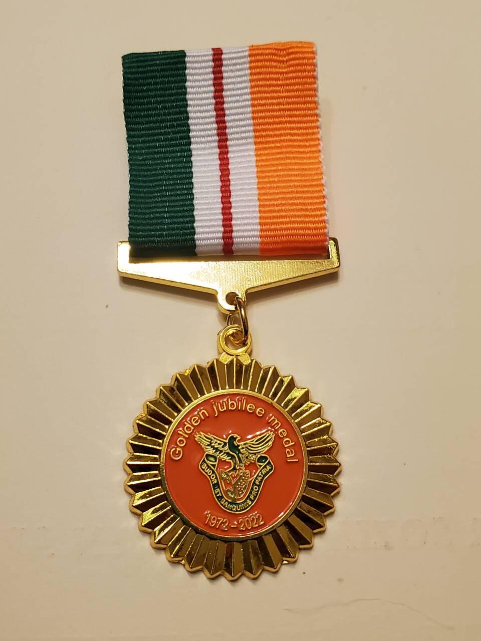 （450件拍品！制服徽章盛宴）罗岚⭐爱藏⭐年前甄选大拍场-店主清仓处理-分享拍场额外现金红包（实体经营） 赞比亚金级国家服务奖章 铜镀金非常厚一块 