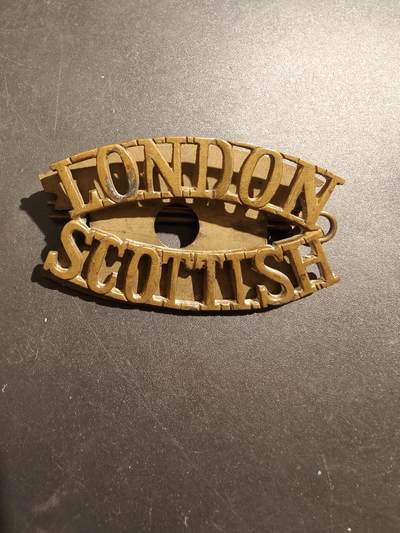 老王徽章第181期 - 英国伦敦苏格兰步兵团肩章    一战时期