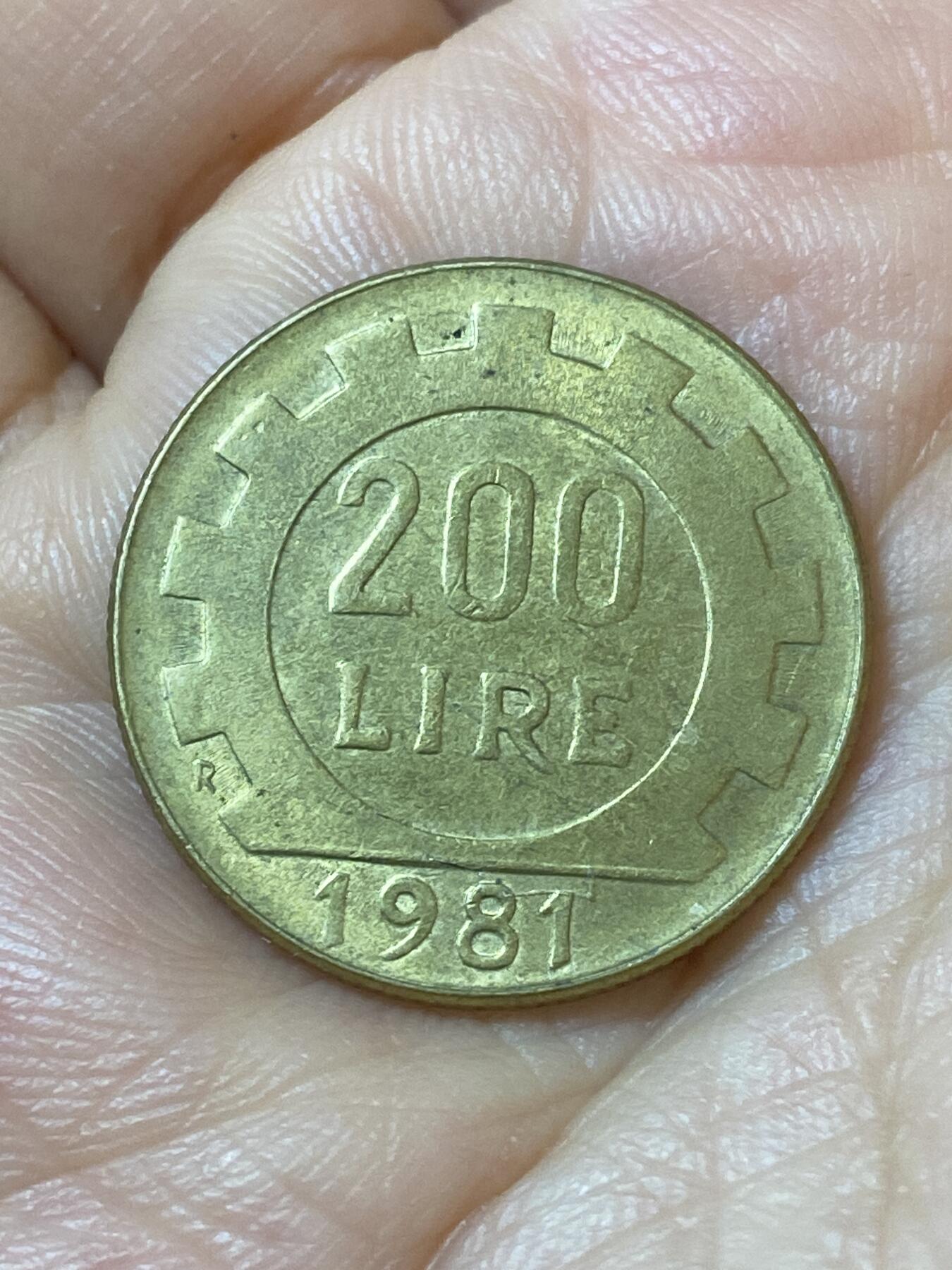 2026年第二十一场(总第一百九十场）外国好品散币场(免佣金) 意大利🇮🇹1981年200里拉