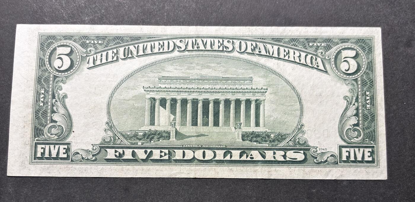 【金马踏春，泉马奔腾】2026 年新年贺岁场，（定于年初五接财神截拍）祝各位老板马到成功，马上有钱，愿岁岁平安喜乐顺遂 少见 1953 年蓝印版林肯头 5 美元，尾号 178，错版币裁切错误，看图