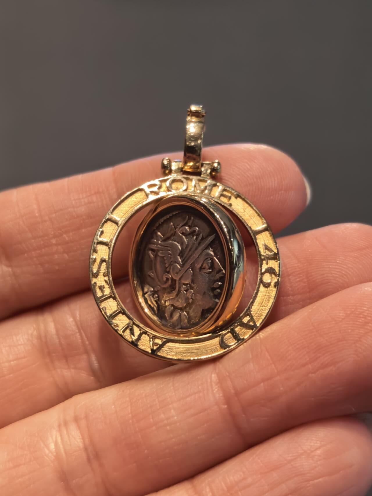 翻转款罗马女神古币吊坠